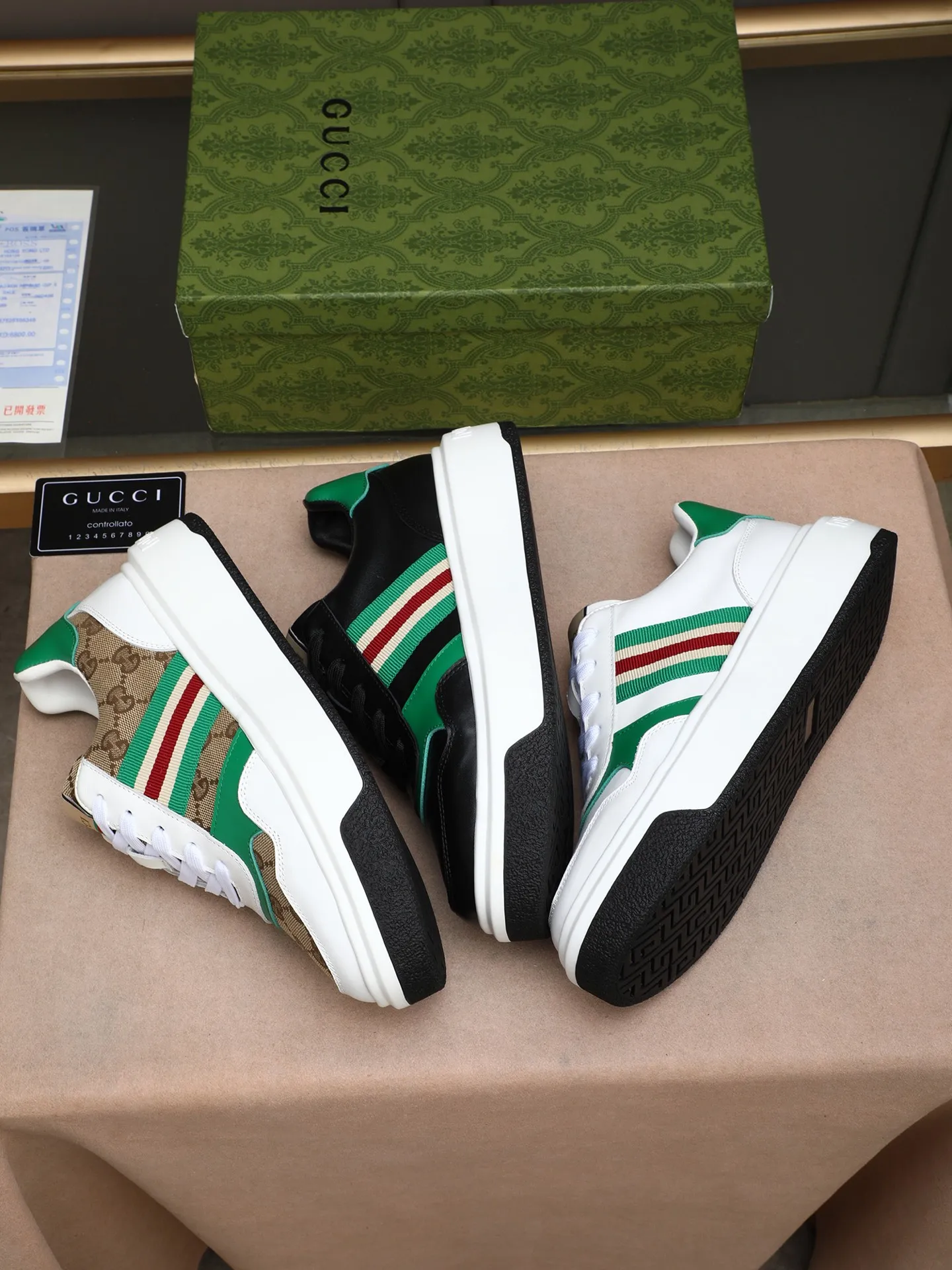 Men's shoes 💰480 New men's shoes GUCCI Fashion trend Made of first-layer calfskin ➕ washed sheep lining! The foot feels super comfortable and the workmanship is impeccable. Foam ultra-light outsole, size: 38-44 (45 customized) 3 colors to choose from!